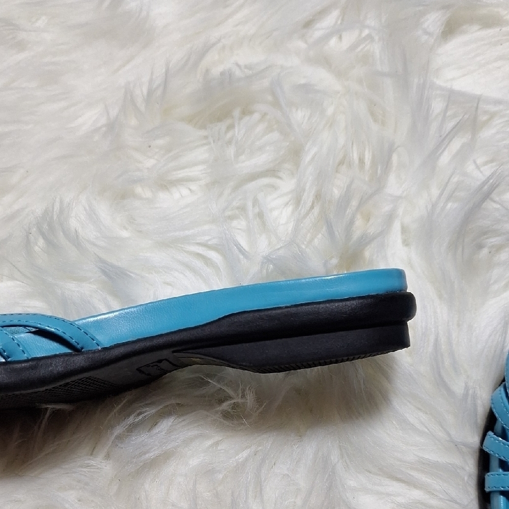 Croft & Barrow Vibrant Blue Floral Sandals - Picture 7 of 9
